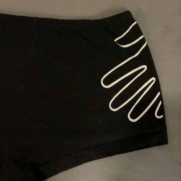 NWOT Black “Hug Me” briefs with a half handprint on each back cheek. Hehe.😂 - Picture 7 of 10